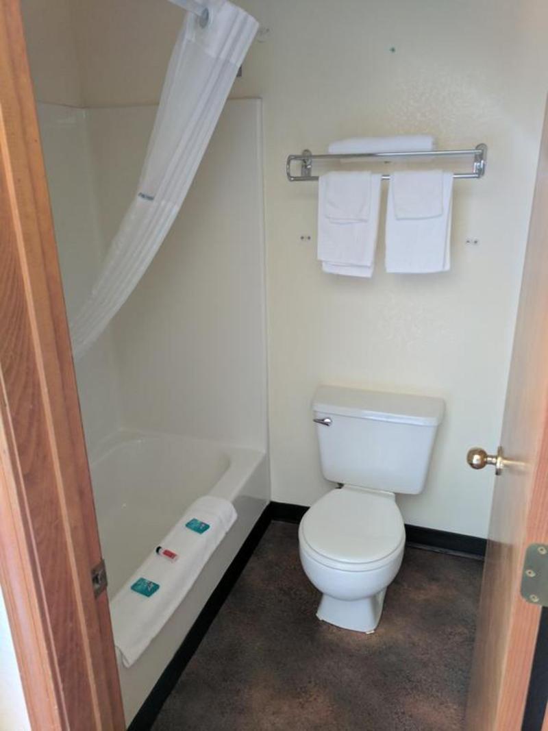 Travelodge By Wyndham Three Forks Eksteriør billede
